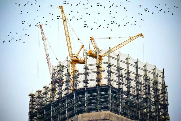 How to Choose Between Freelance Estimators and Estimating Firms
