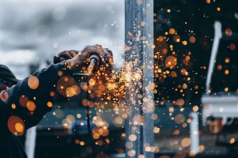 How to Minimize Risks with Accurate Electrical Estimating Services